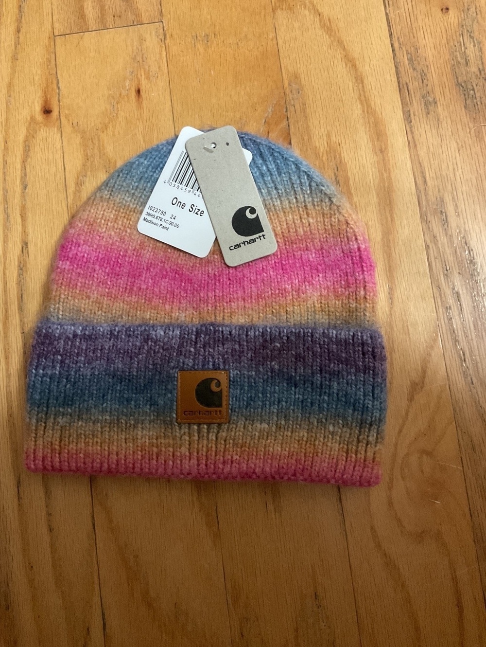 NWT Carhartt Multicolored Ombre Ribbed Knit Beanie ✨